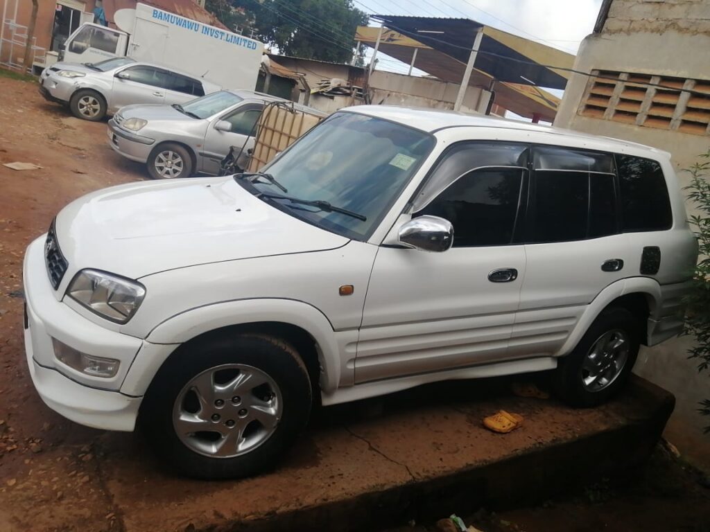 Self Drive in Uganda